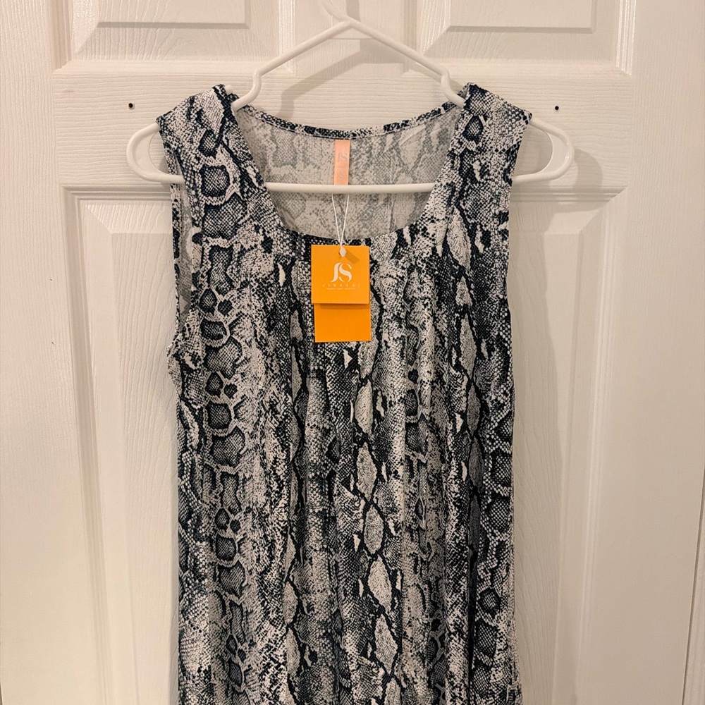 Animal Print Sleeveless top